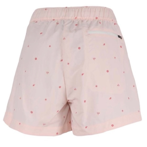 The North Face women’s Shorts - Picture 3 of 4